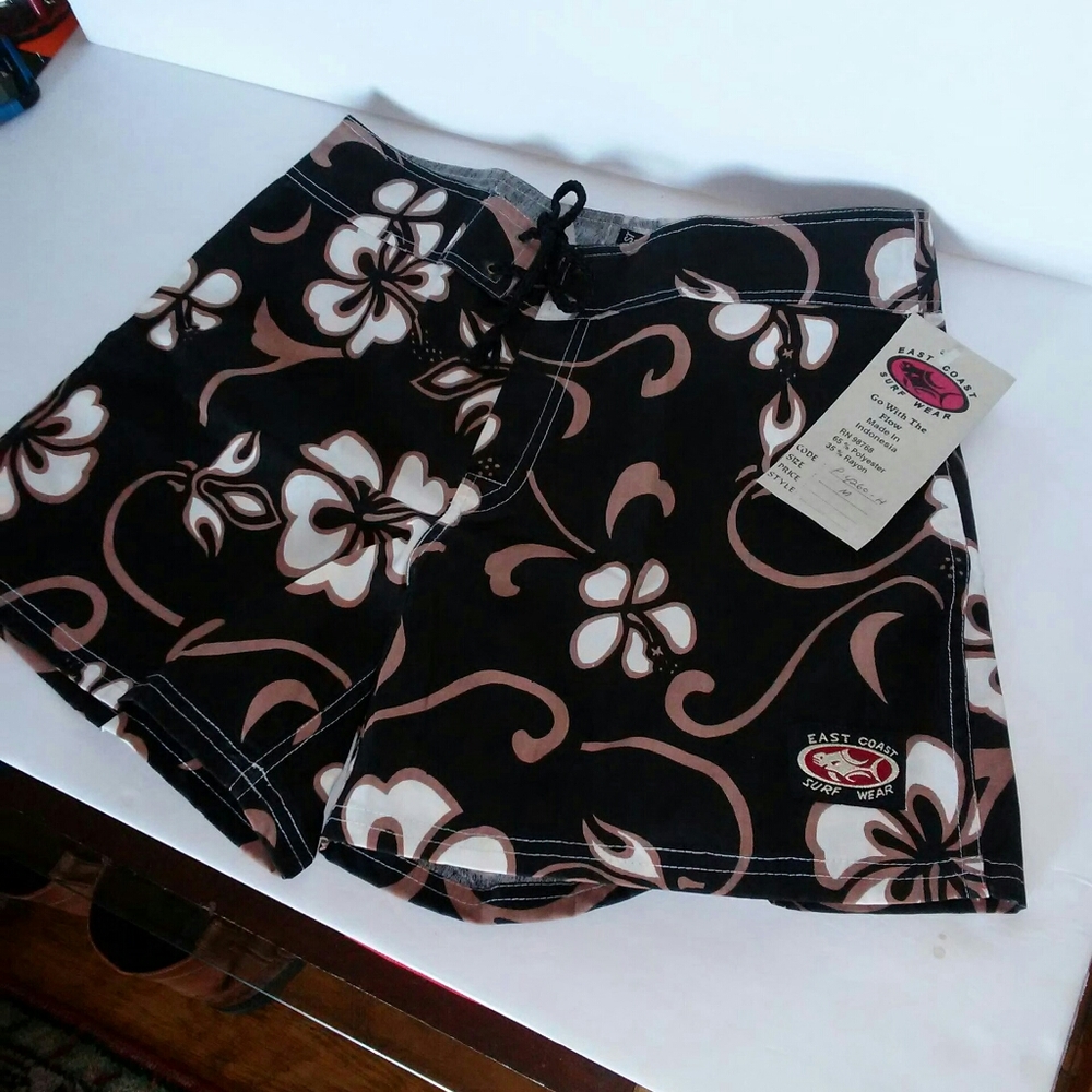 East Coast Surf Wear Beach Shorts M